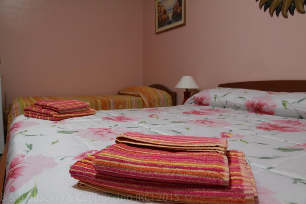 Cuscino & Cappuccino Bed & Breakfast Reggio di Calabria Phòng bức ảnh